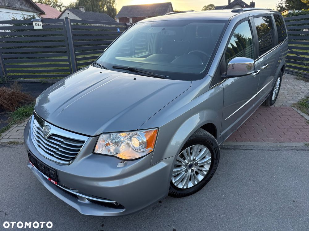 Lancia Voyager 3.6 V6 VVT 24v Gold - 25