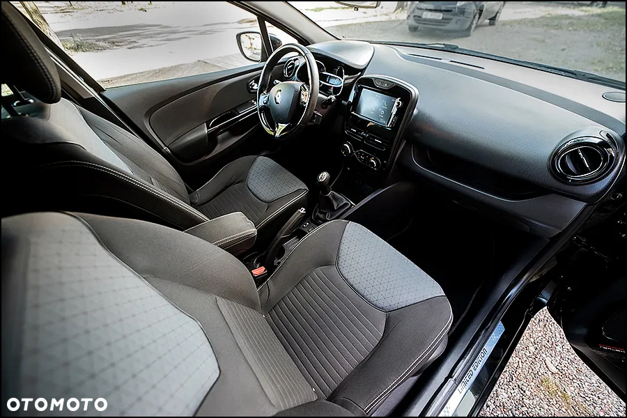 Renault Clio 0.9 TCe Limited - 36