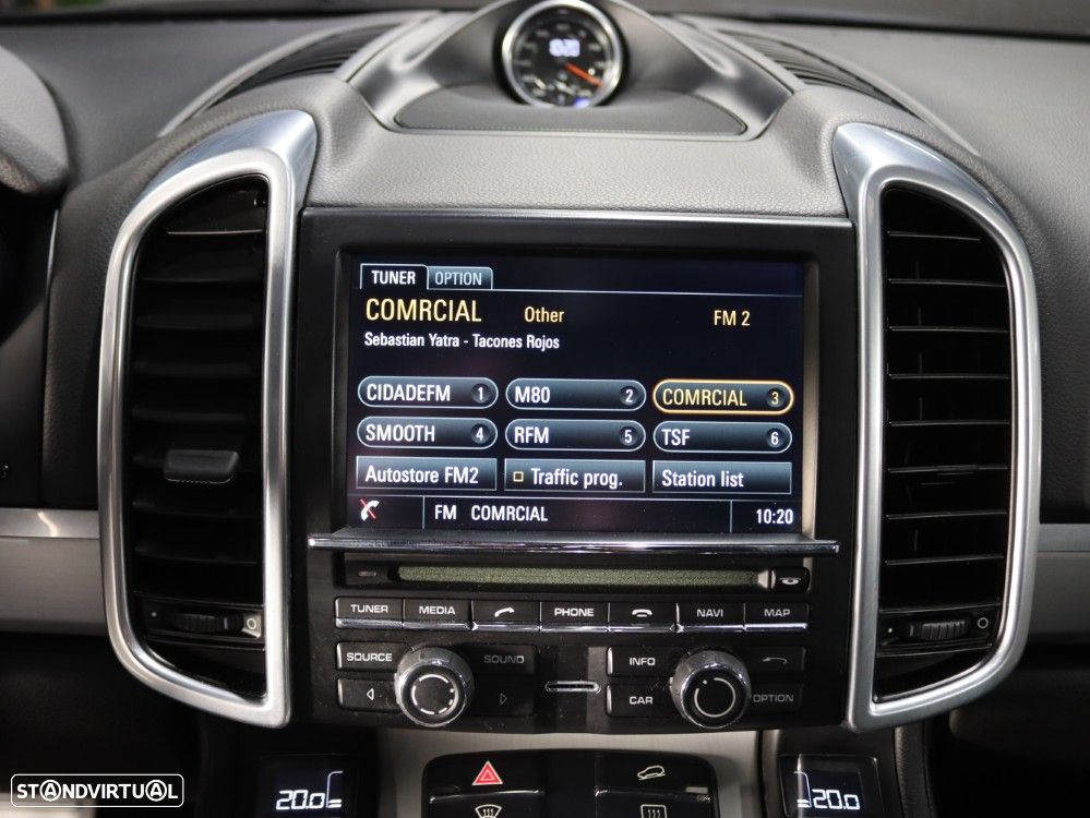 Porsche Cayenne Platinum Edition - 28