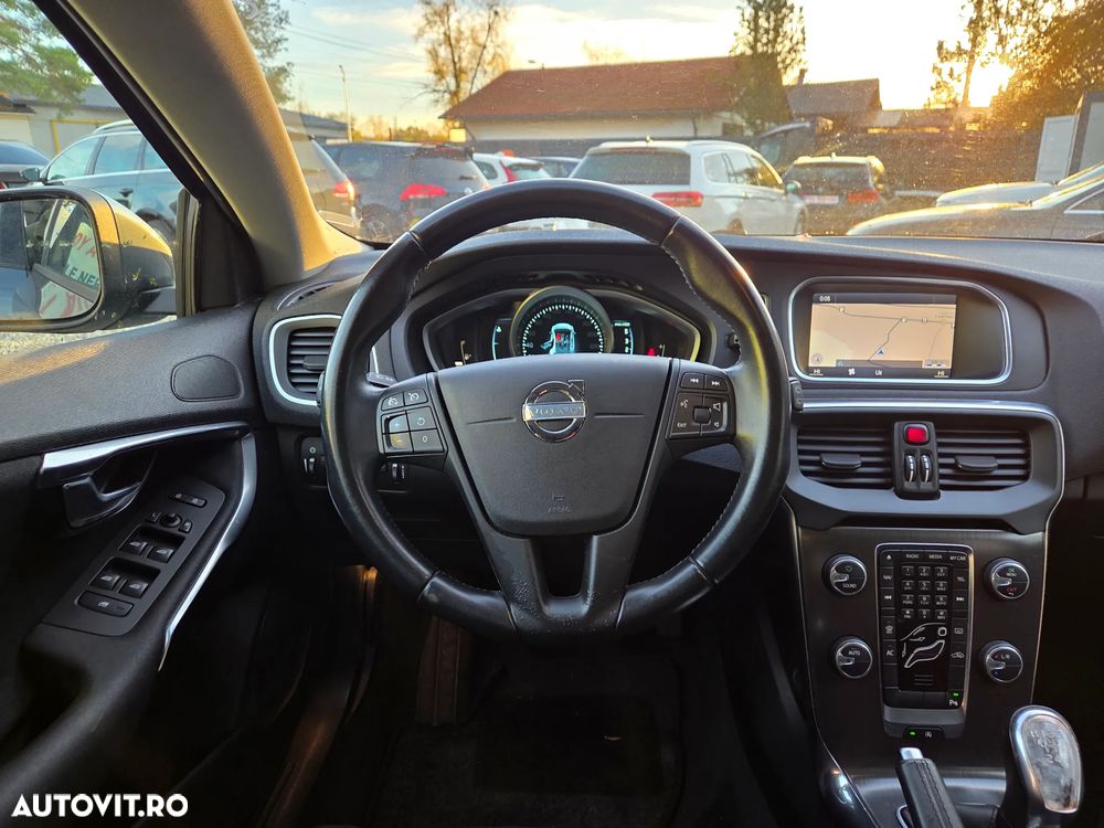 Volvo V40 D2 Kinetic - 8