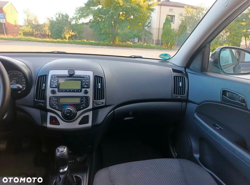 Hyundai i30 i30cw 1.4 blue Comfort - 16