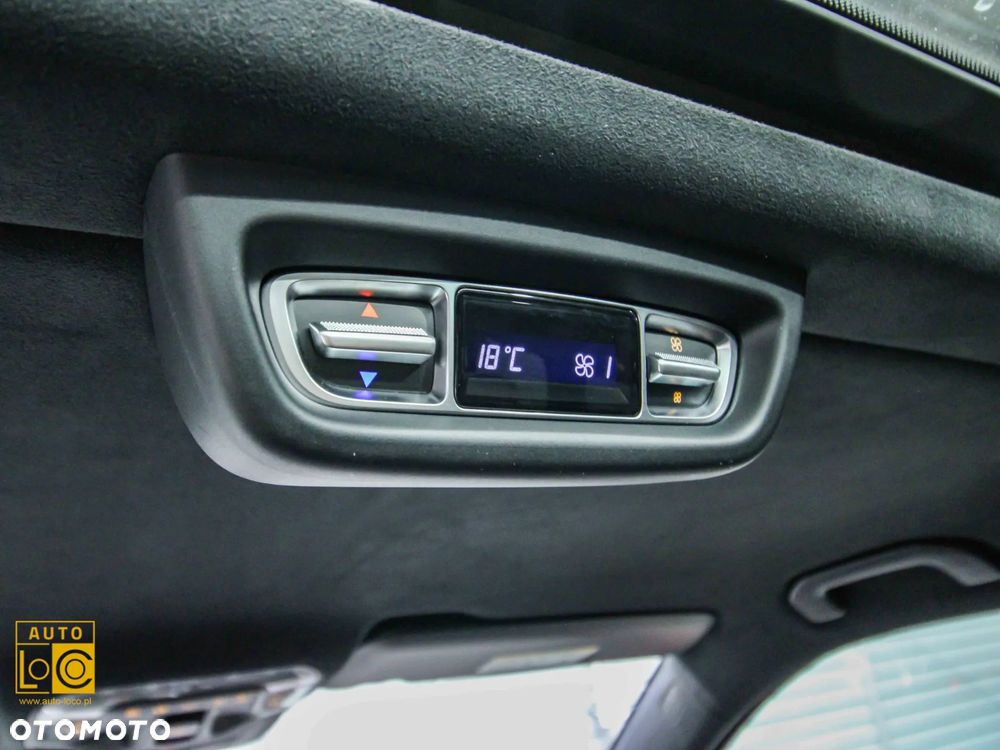 Mercedes-Benz Klasa V 300 d lang 4Matic 9G-TRONIC Exclusive Edition - 28