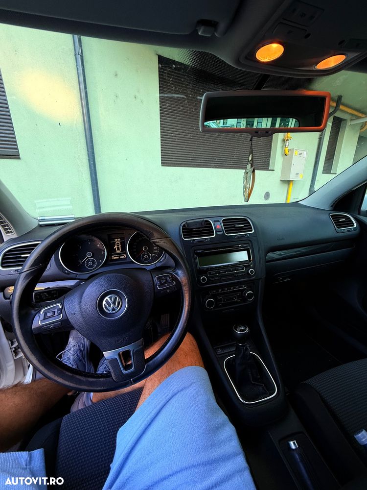 Volkswagen Golf 2.0 TDI DPF Comfortline - 5