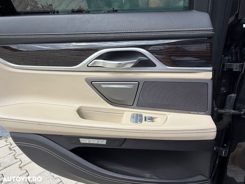 BMW Seria 7 - 28