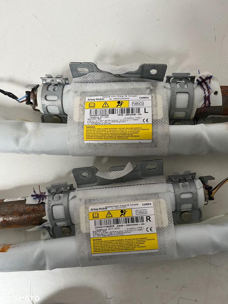 Ford Ranger  EB3B-26042D95-AD KURTYNA PRAWA - 2