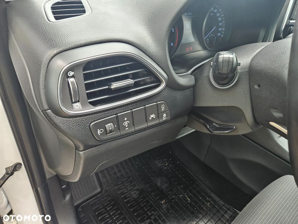 Hyundai i30 - 25