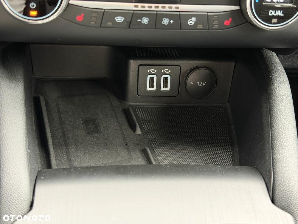 Ford Kuga 2.5 Duratec FHEV 4x4 TITANIUM X - 30