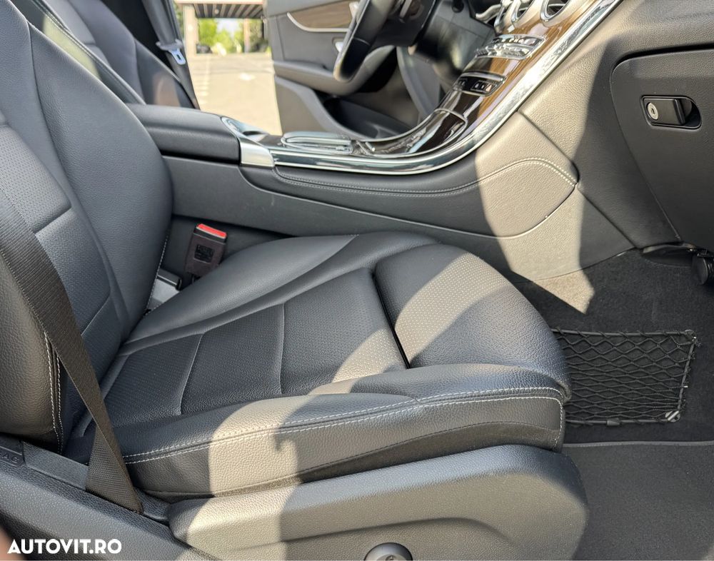 Mercedes-Benz GLC 300 4MATIC - 11