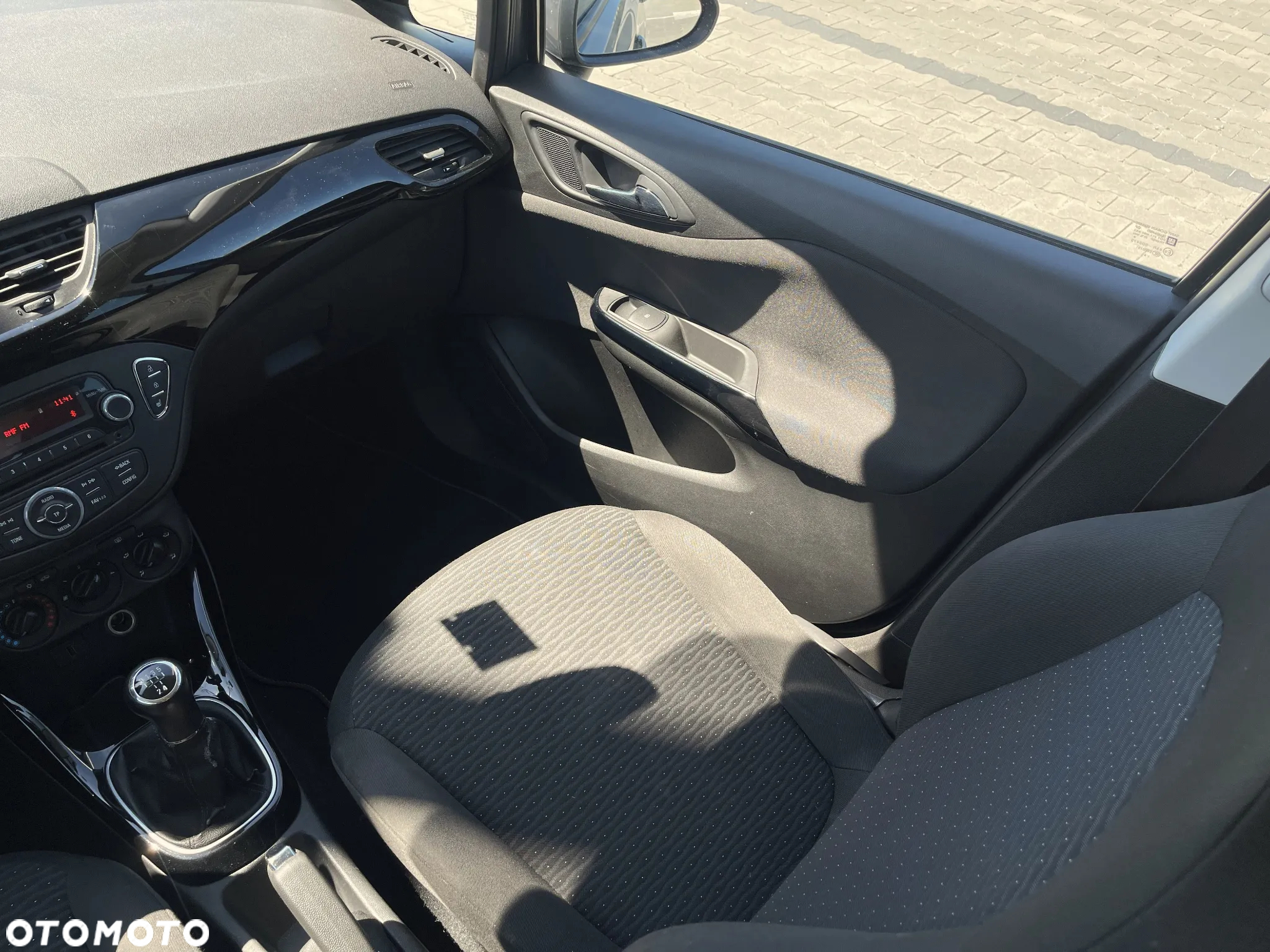 Opel Corsa 1.2 16V Enjoy - 19