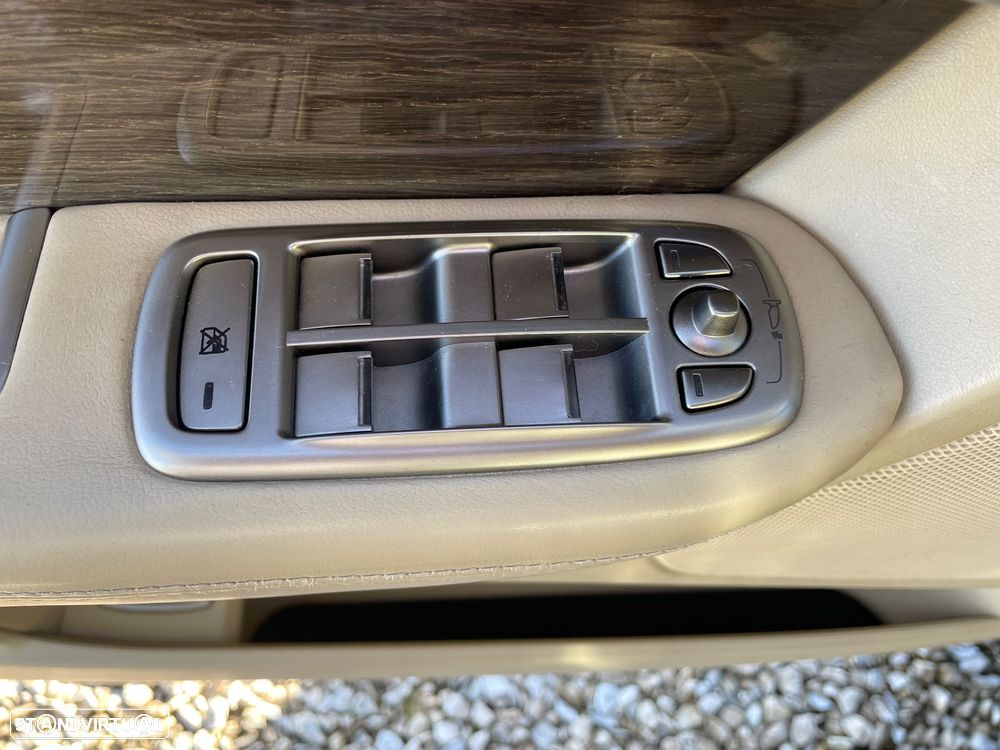 Jaguar XF 2.7 D V6 Premium Luxury - 20