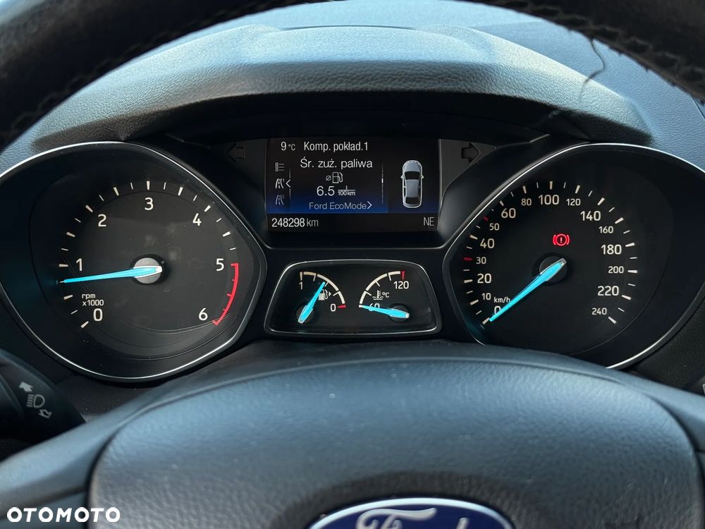 Ford Kuga 2.0 TDCi 4x4 Titanium - 9