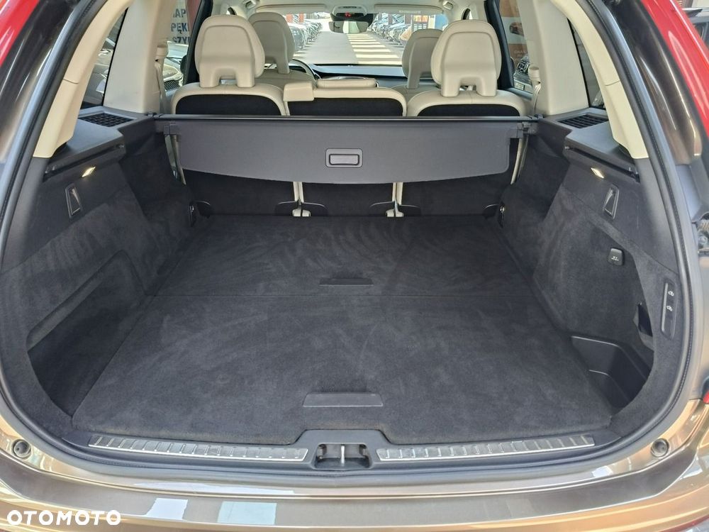Volvo XC 90 D5 AWD Inscription - 17