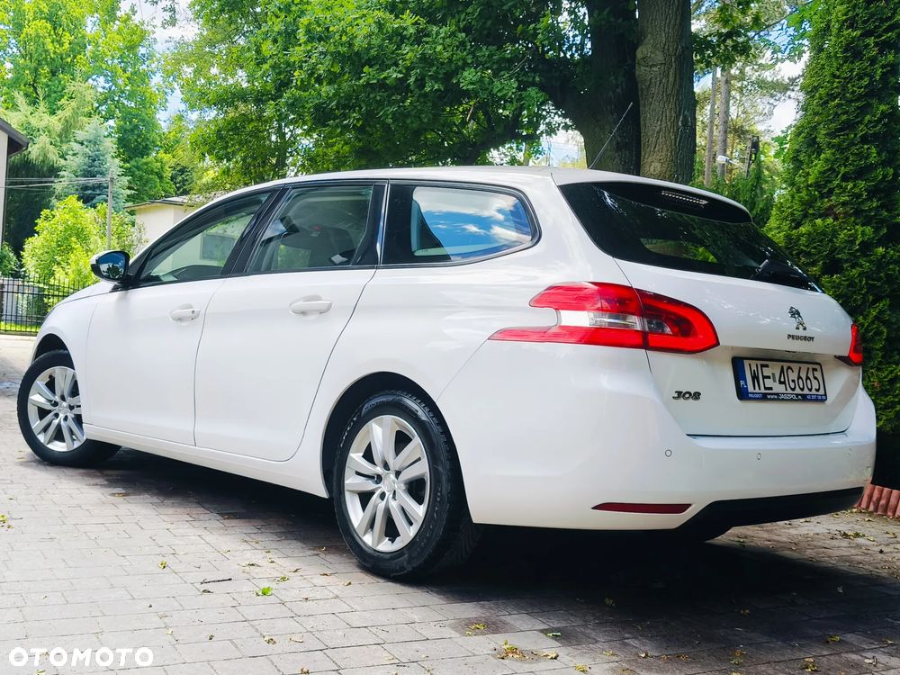 Peugeot 308 1.5 BlueHDi Active Pack Business S&S EAT8 - 5
