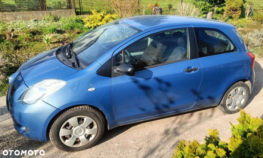 Toyota Yaris 1.0 Luna A/C - 1