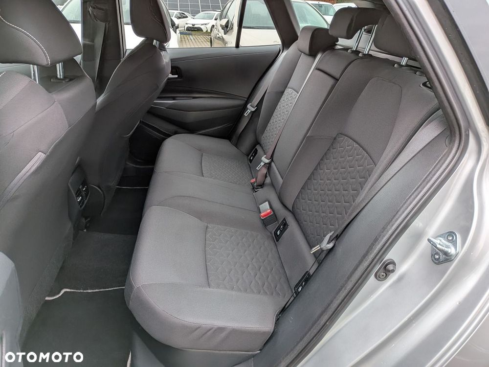 Toyota Corolla 1.8 Hybrid Comfort - 29