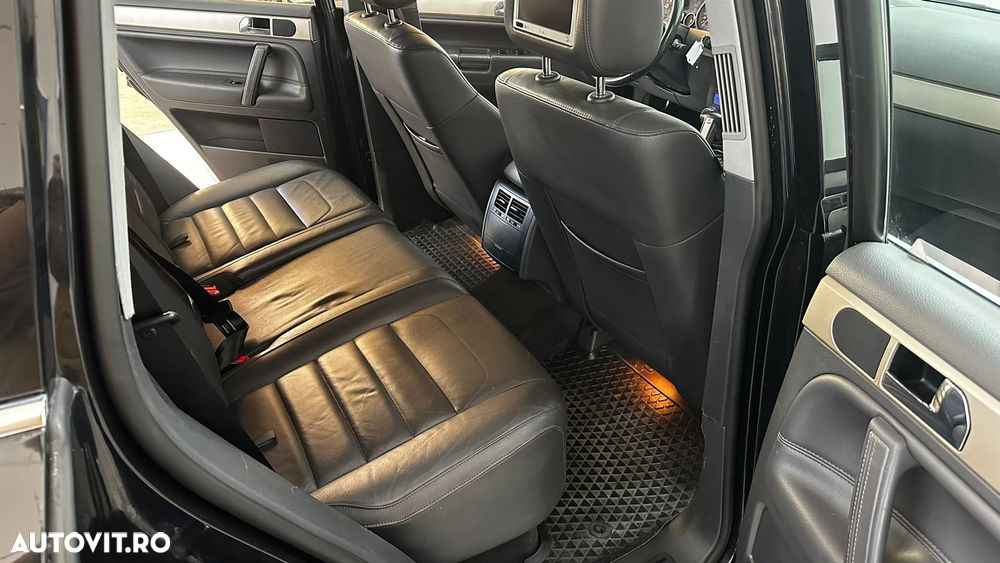 Volkswagen Touareg - 8