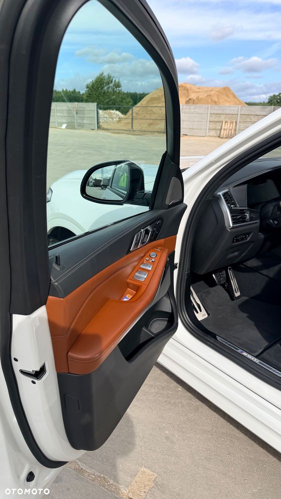 BMW X7 M50i - 9