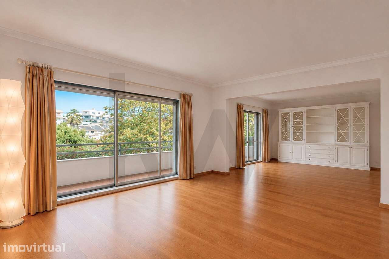 T3 Duplex com 3 lugares de garagem e Piscina em Condominio Privado | P - Grande imagem: 5/32