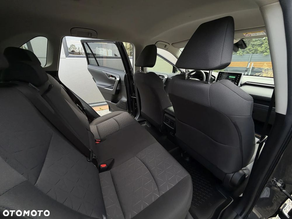 Toyota RAV4 - 18