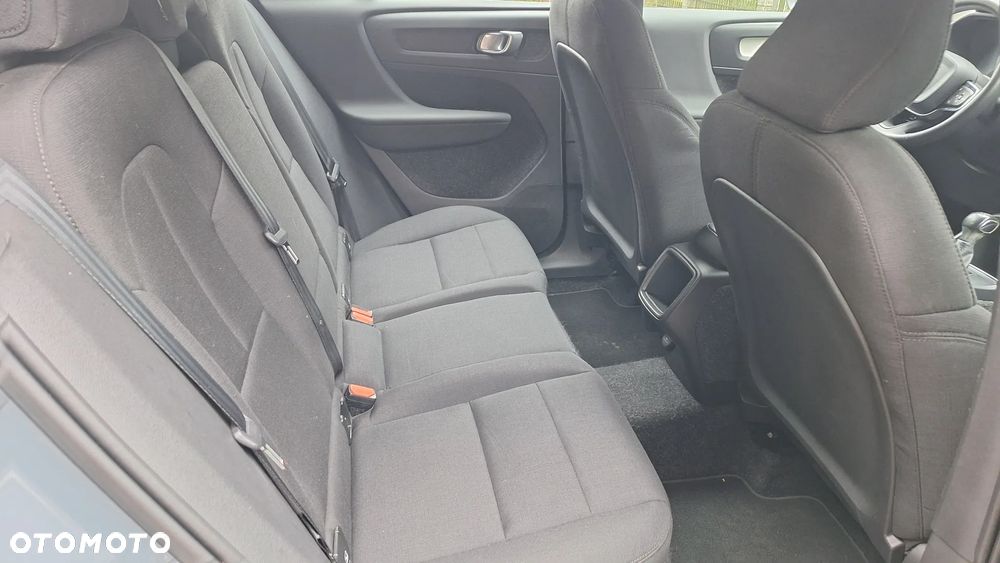 Volvo XC 40 T3 Momentum - 11