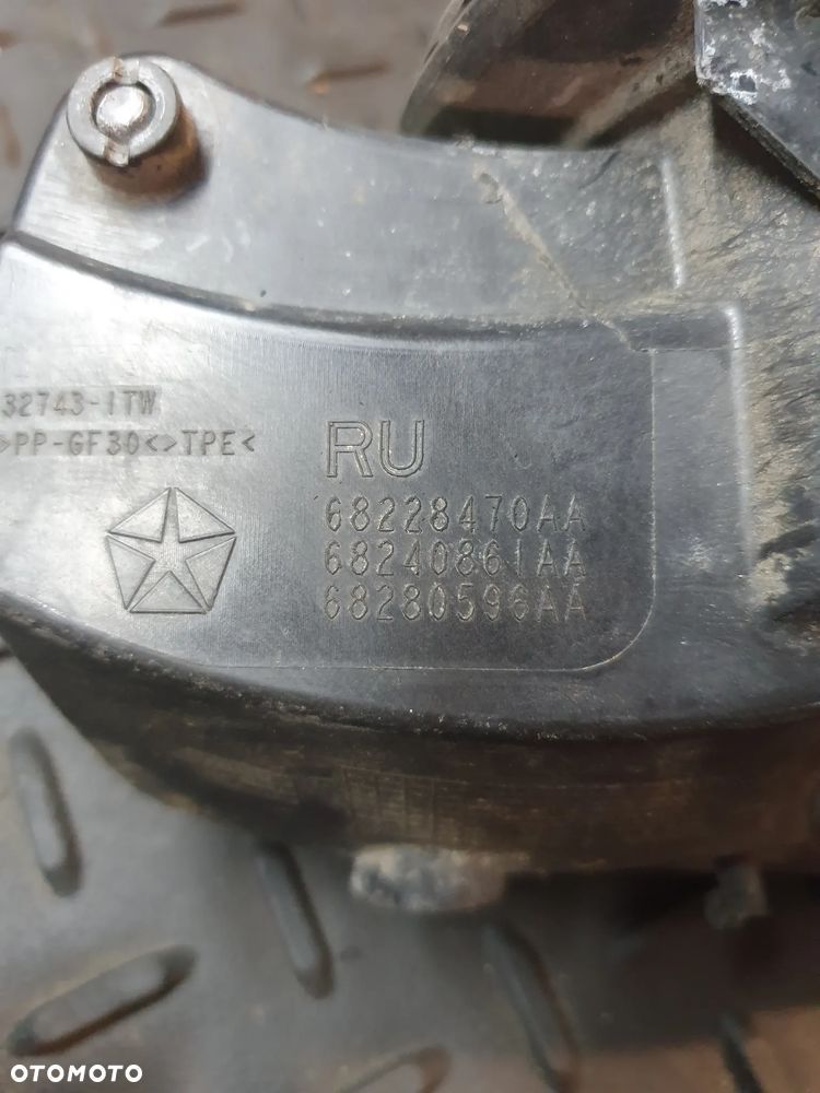 CHRYSLER PACIFICA II 16- KLAPKA WLEWU PALIWA 68228470AA - 3