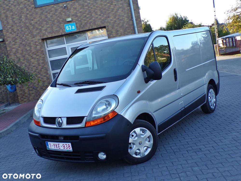 Renault TRAFIC - 9