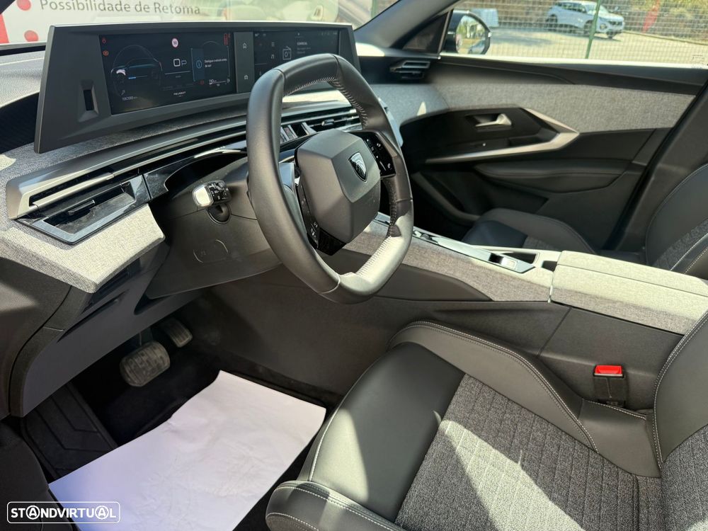 Peugeot 5008 1.2 Hybrid Allure e-DCS6 - 15