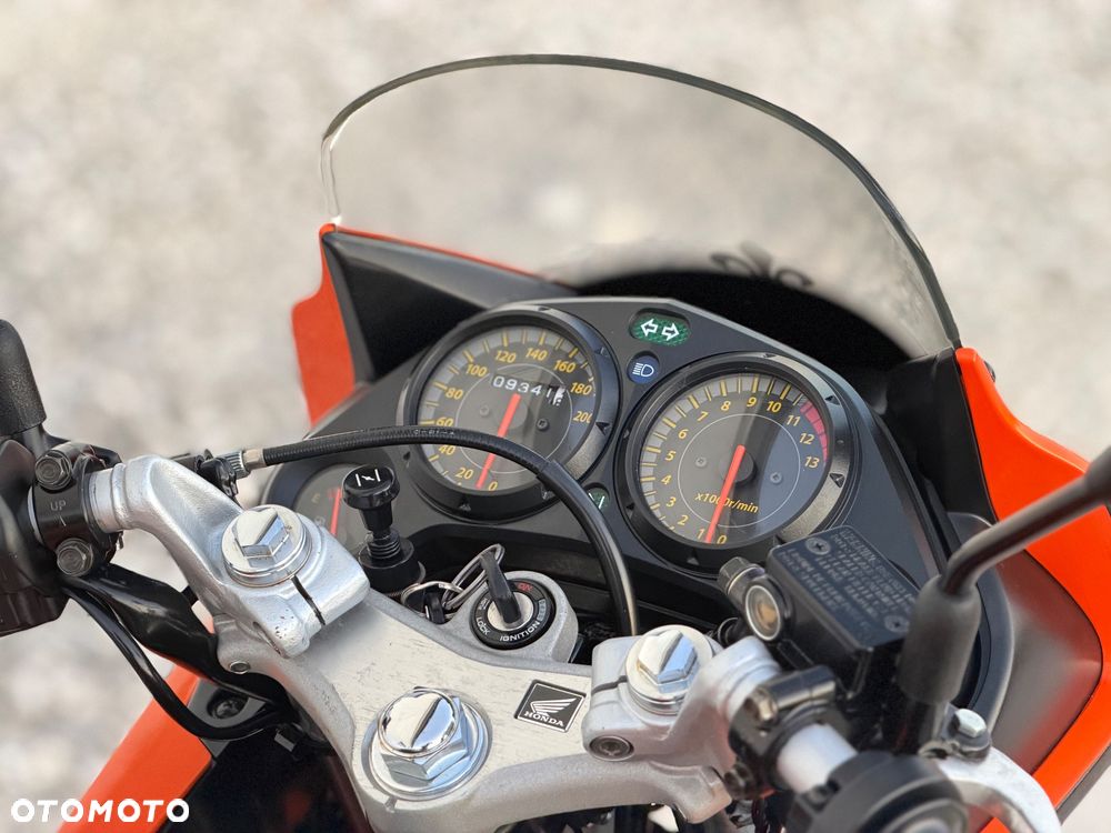 Honda CBR - 12