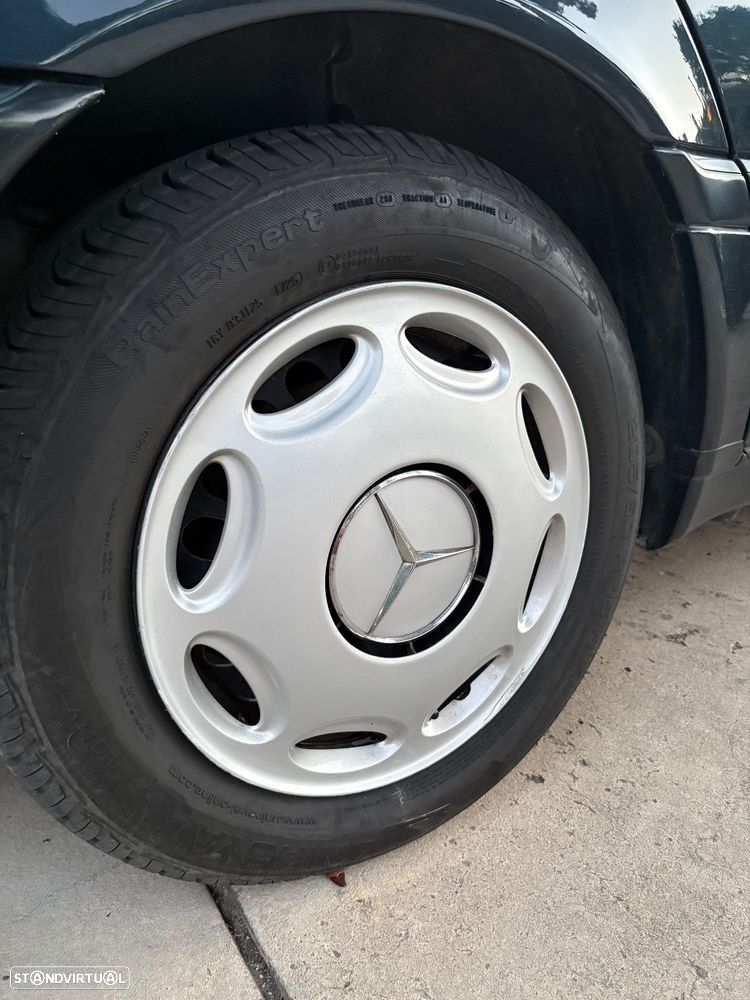 Mercedes-Benz C 220 D Classic - 24