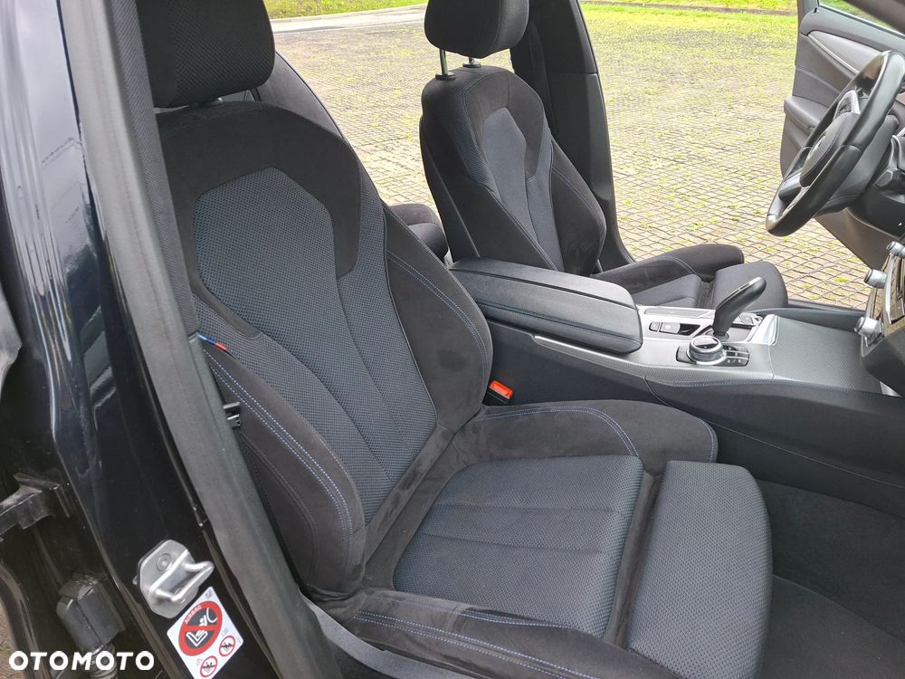 BMW Seria 5 520d M Sport - 25