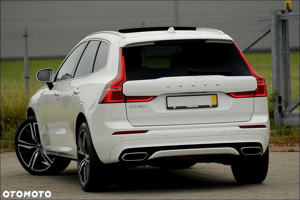 Volvo XC 60 D4 SCR AWD R-Design - 2
