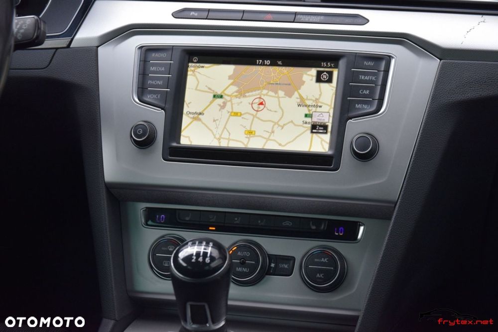 Volkswagen Passat - 30