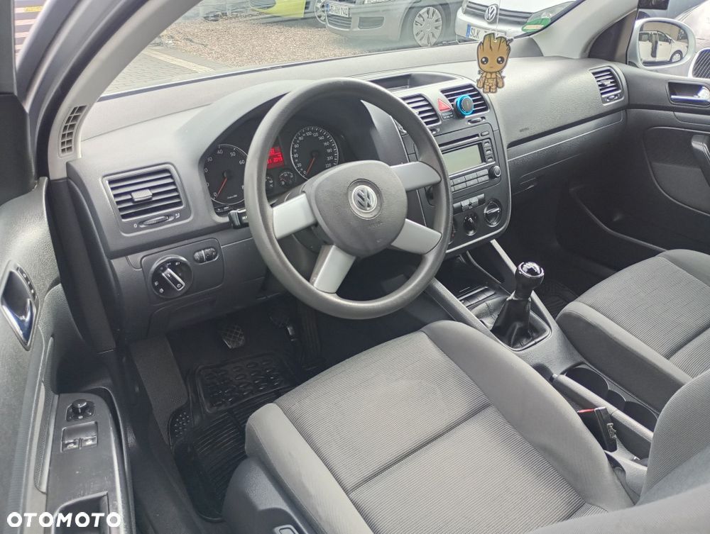 Volkswagen Golf - 8