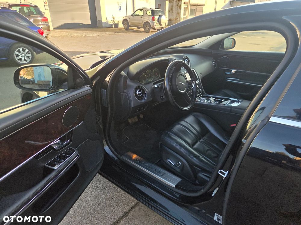 Jaguar XJ 3.0 V6 S Portfolio - 7