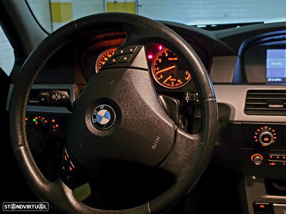 BMW 530 i Pack M Auto - 10