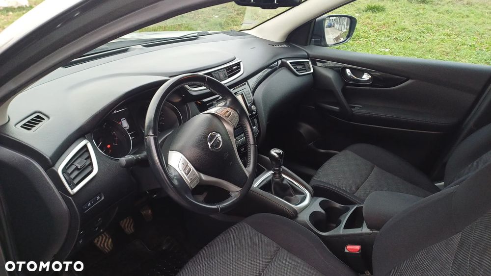Nissan Qashqai 1.5 dCi DPF 360 - 5