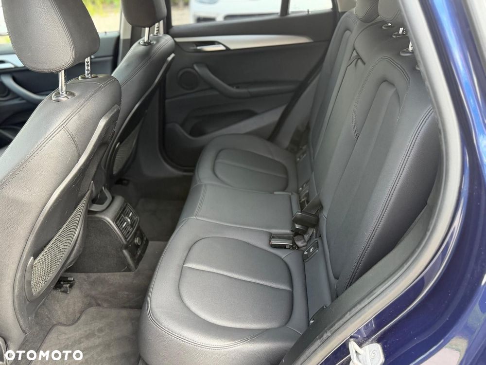 BMW X1 sDrive16d - 10
