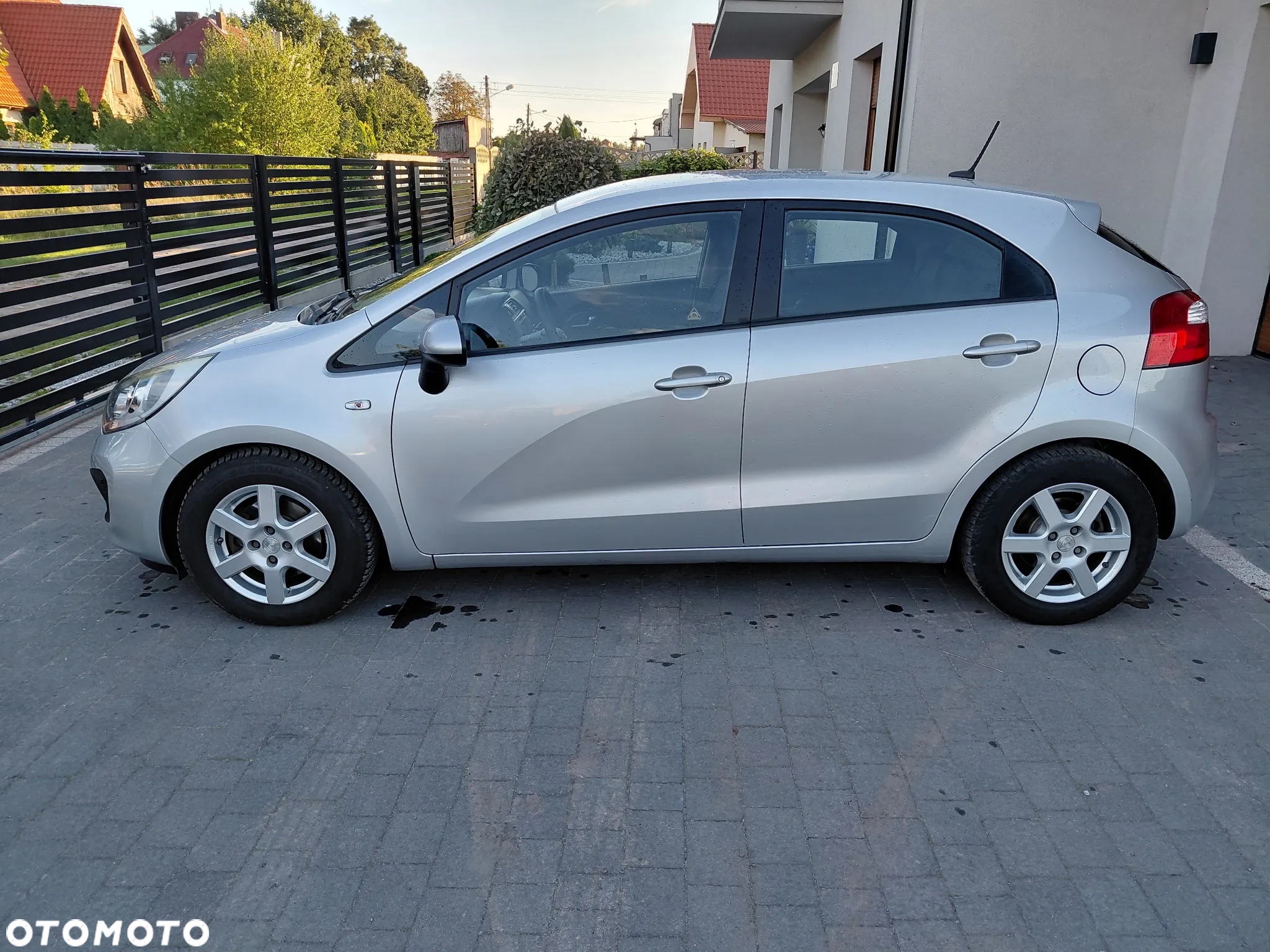 Kia Rio 1.4 Business Line - 2