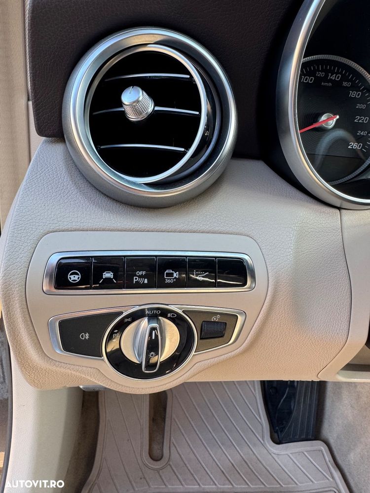 Mercedes-Benz C - 16