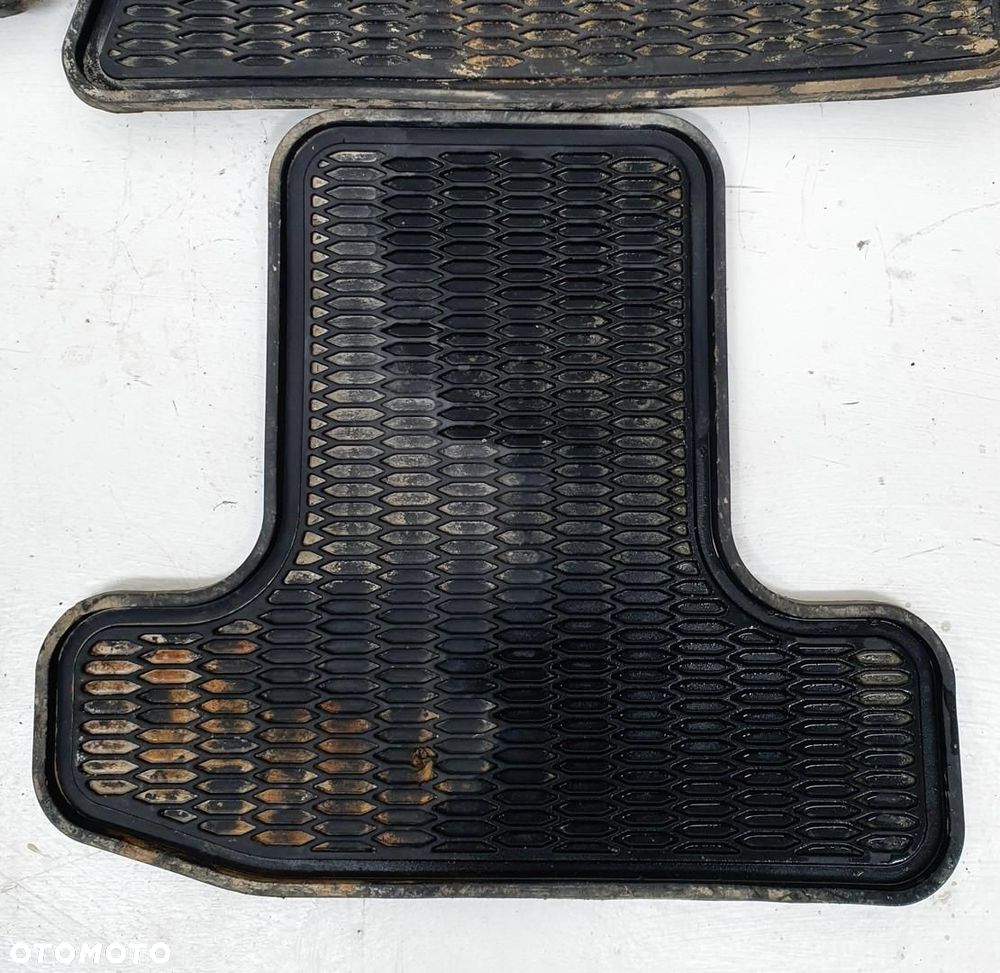 DYWANIKI GUMOWE FORD MUSTANG VI LIFT KOMPLET FR3B-6313087-BF - 2