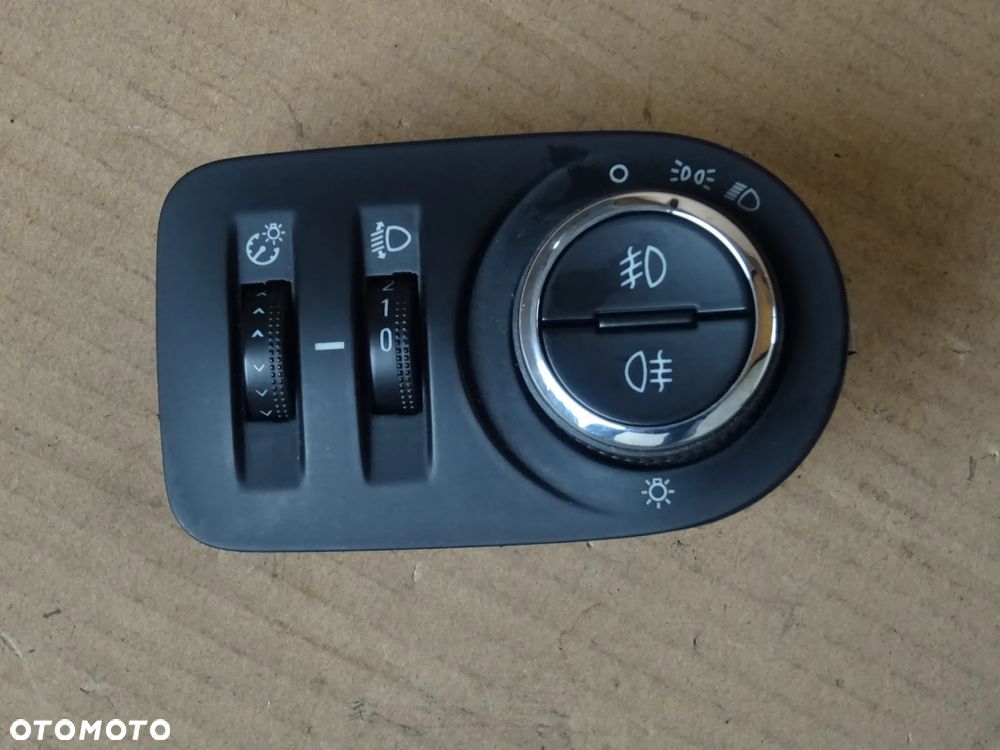 WŁĄCZNIK ŚWIATEŁ HALOGENÓW CZARNY ŁADNY OPEL ZAFIRA C MERIVA B UK - 1