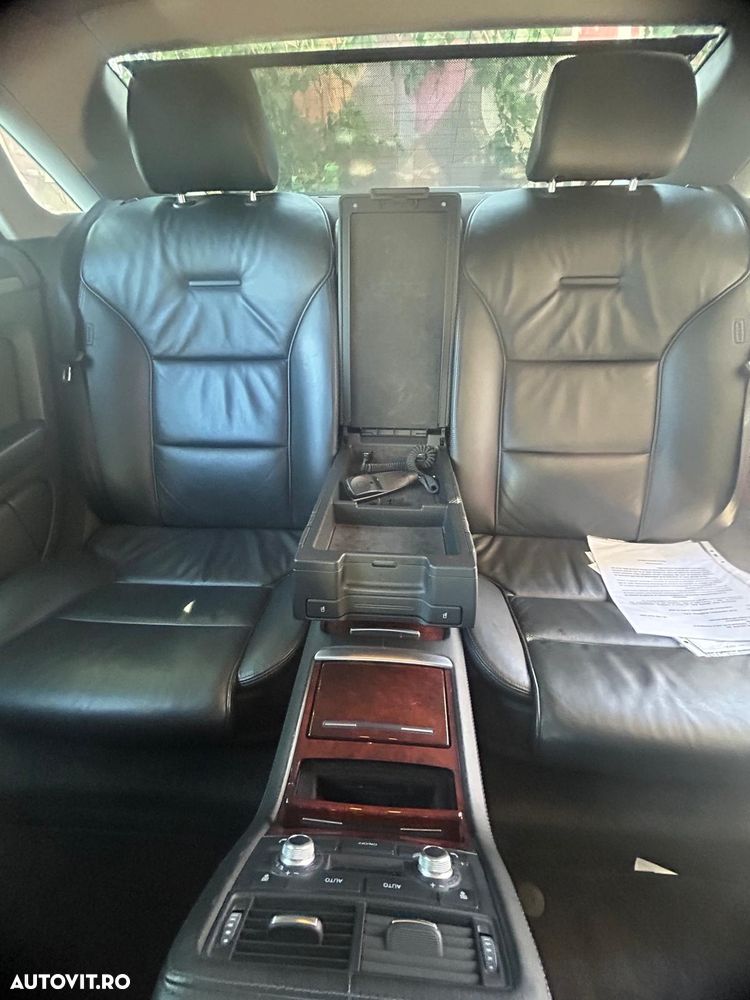Audi A8 - 5