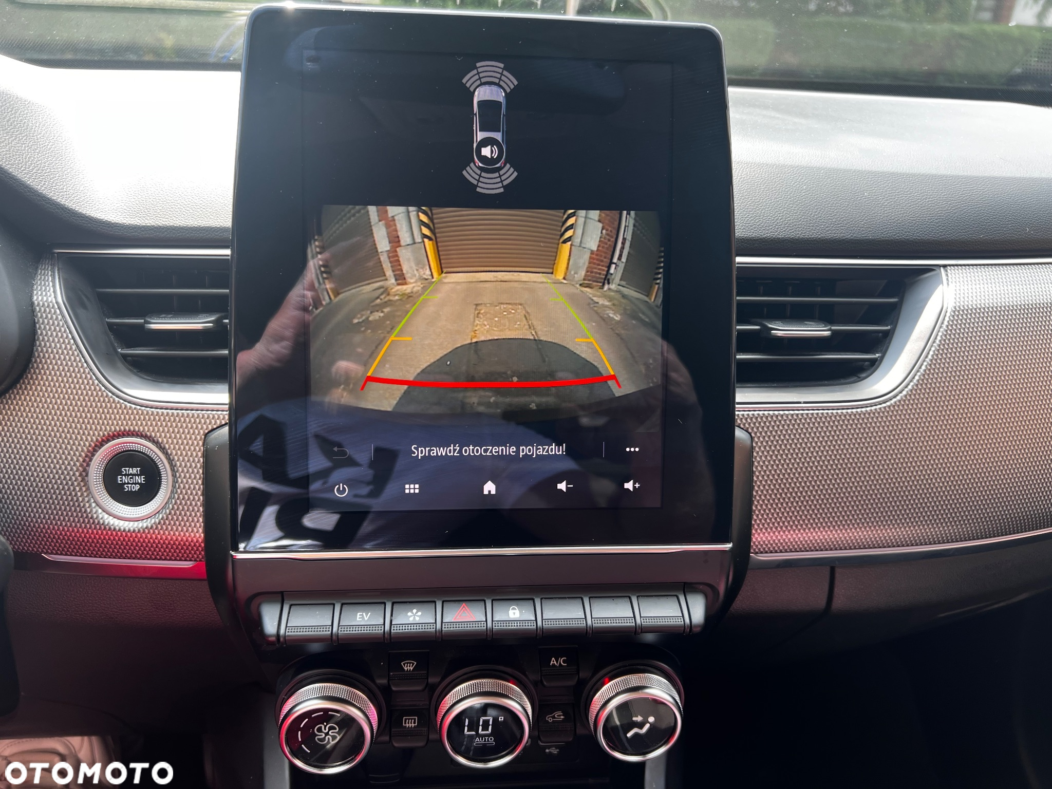 Renault Arkana 1.6 E-TECH Intens MMT - 10