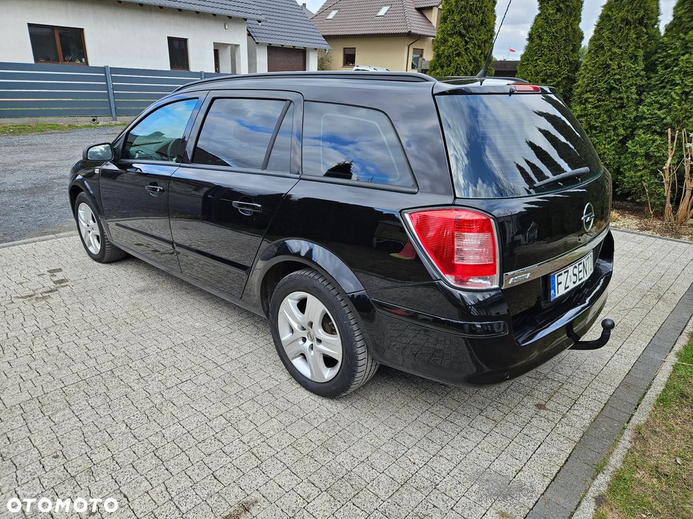 Opel Astra 1.6 Automatik Design Edition - 6