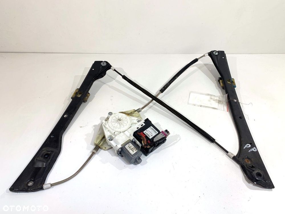 PODNOŚNIK SZYBY PRAWY PRZÓD  VW GOLF PLUS V (5M1, 521) 2004 - 2013 1.9 TDI 77 kW [105 KM] olej - 1