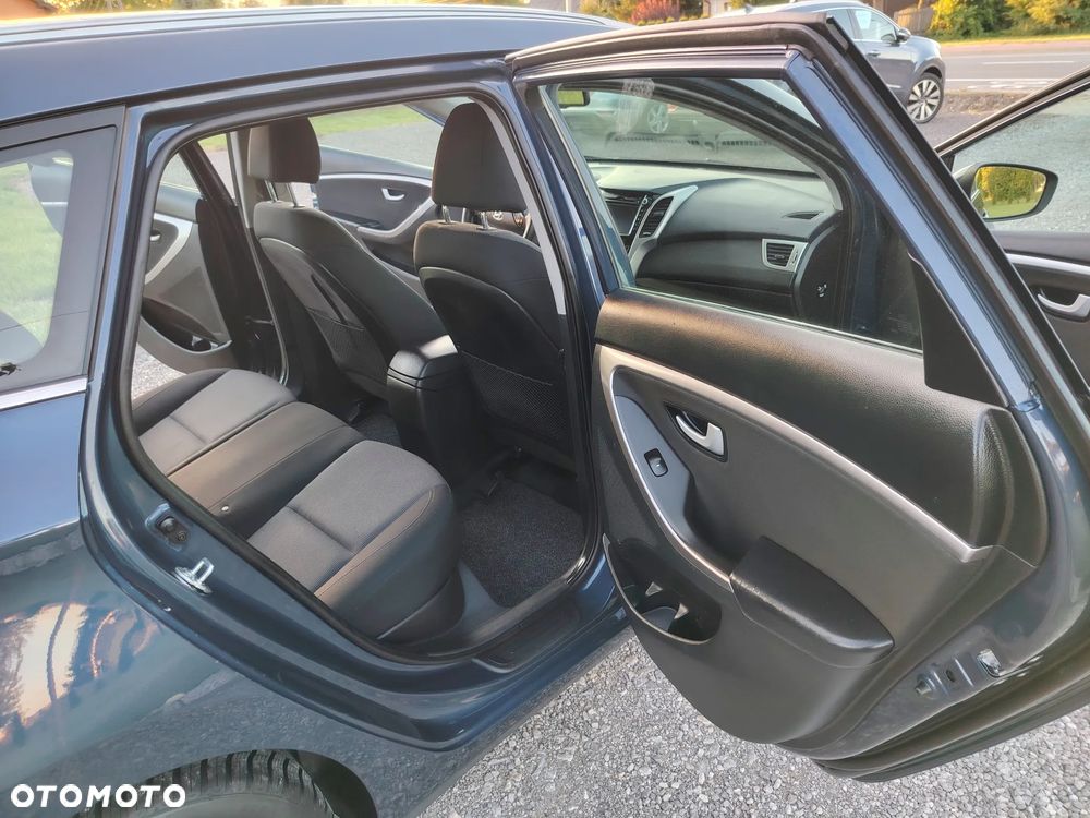 Hyundai i30 1.4 Select - 12