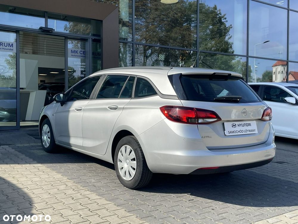 Opel Astra 1.4 T Enjoy - 10
