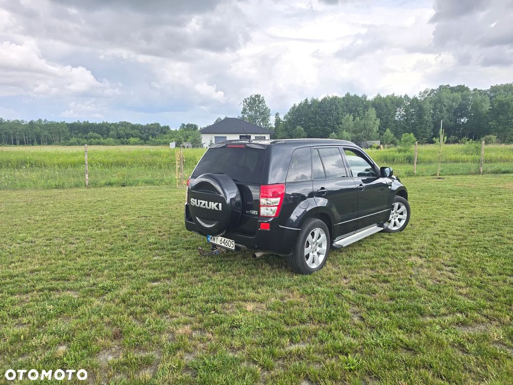 Suzuki Grand Vitara 2.0 - 4