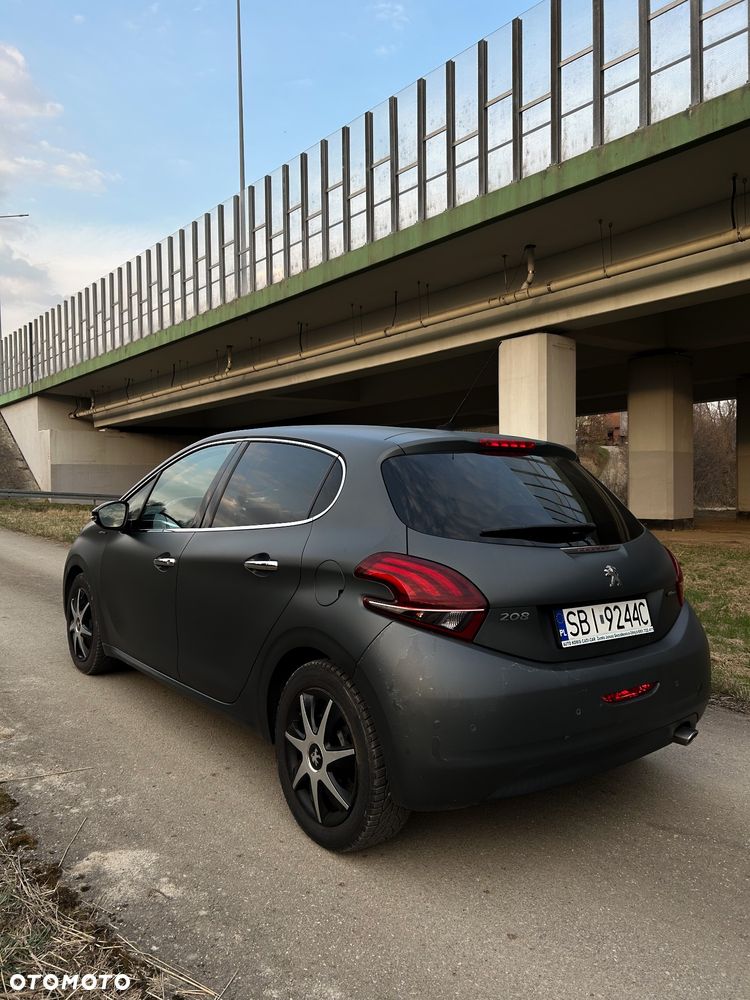 Peugeot 208 2016 photo 4