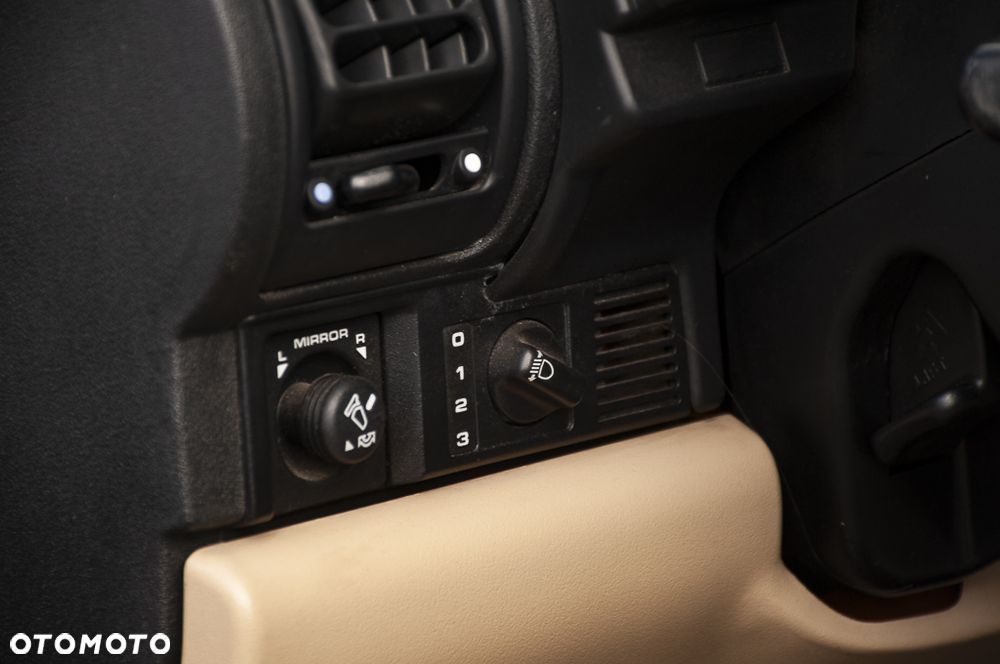 Land Rover Discovery - 33